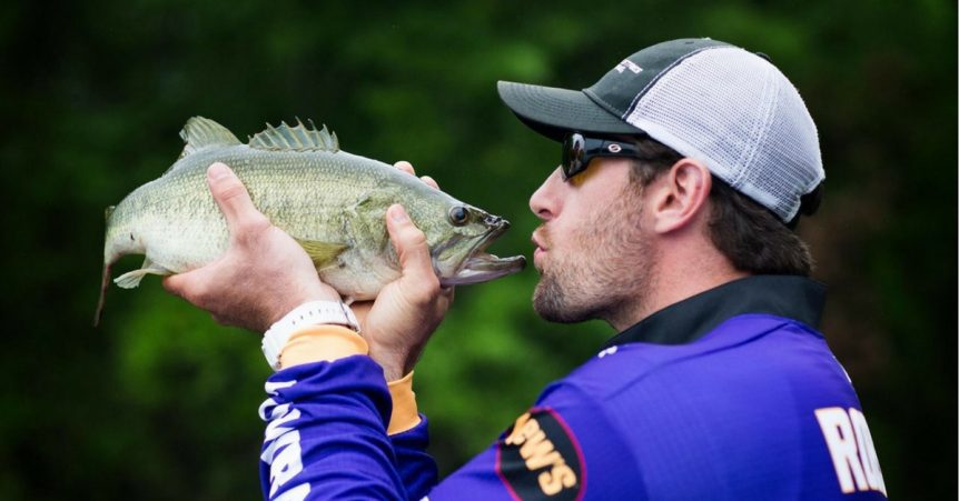 7 NFL Players Who Love To Fish – MTB – September 6,2017