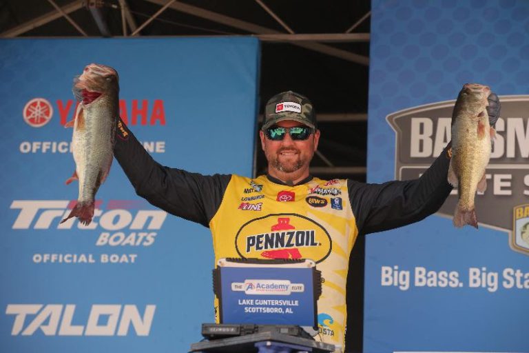 Arey Maintains Lead As Bassmaster Elite Series Enters Final Round At Lake Guntersville