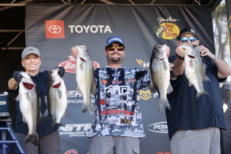 Cook Rides Stellar Day 1 Catch To Early Lead At Bassmaster Elite On Santee Cooper Lakes
