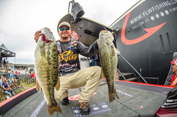 BENTON LEADS DAY ONE OF WALMART FLW TOUR EVENT ON LEWIS SMITH LAKE PRESENTED BY EVINRUDE