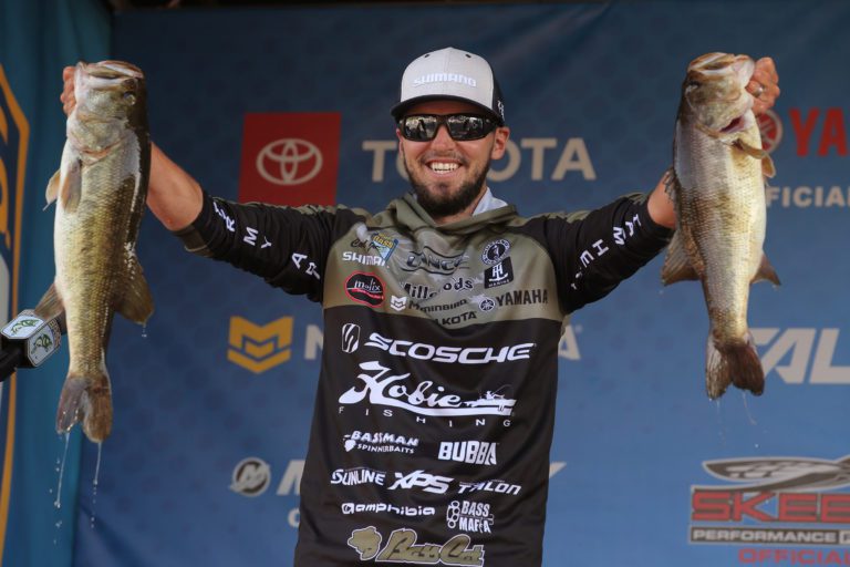 Late Catch Pushes Jocumsen Into Lead At Bassmaster Elite On Santee Cooper
