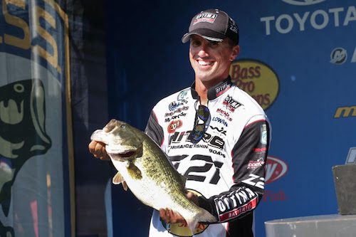 Evers’ 8-pound Largemouth Lifts Him Into Lead At Zippo BASSfest
