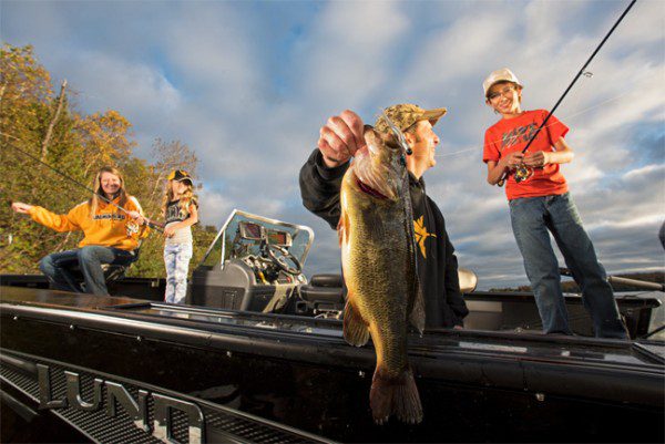 Humminbird’s “Family Values” Fishing Video Contest
