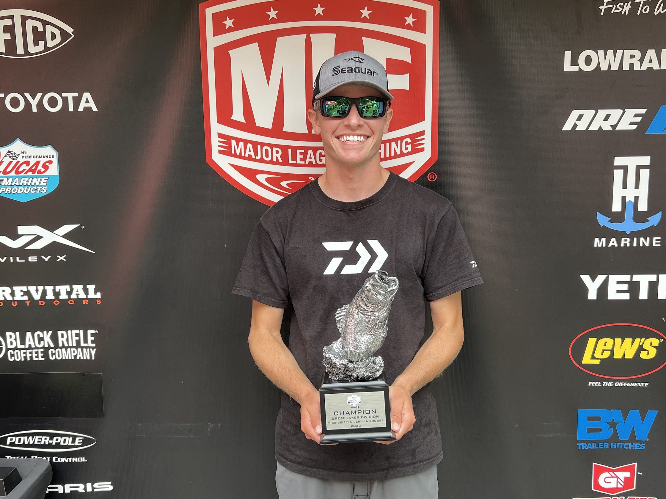 West Salem’s Weber Wins Two-Day Phoenix Bass Fishing League Super Tournament on the Mississippi River
