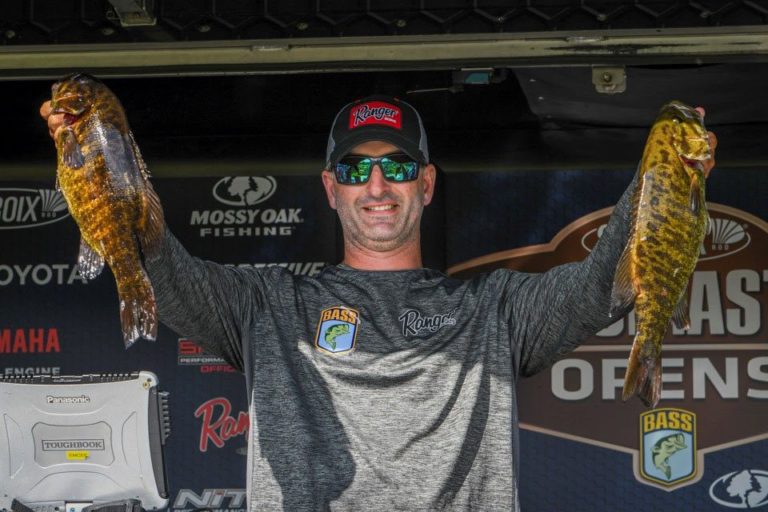 Consistent Smith Takes Over Lead At Bassmaster Northern Open On Oneida