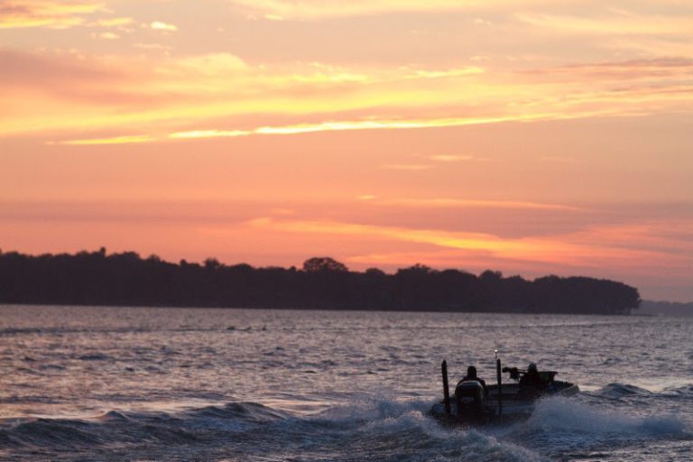 Anglers Compete For Classic Berth In Upcoming Toyota Bonus Bucks Bassmaster Team Championship