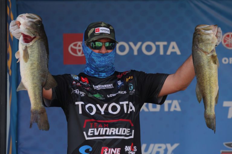 Arey Takes Lead At Bassmaster Elite Series Event On Lake Eufaula