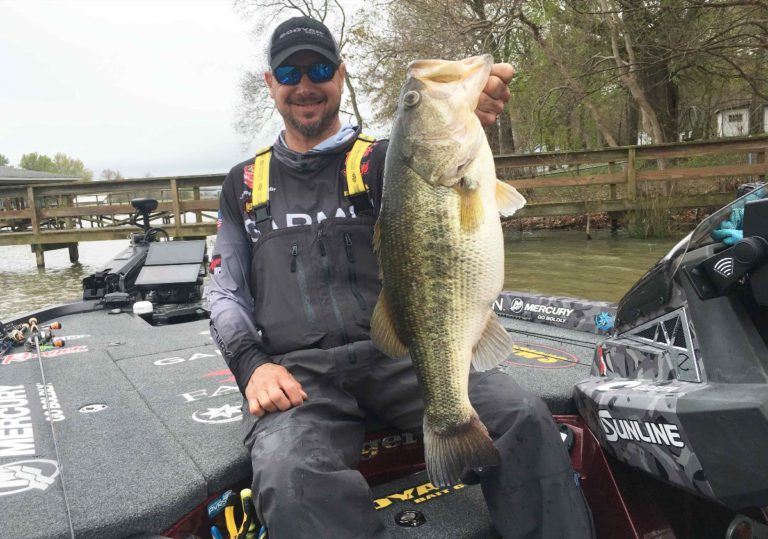 MLF Record Set on Lake Fork: 40 Pros Catch 1649 Pounds in 8.5 Hours including 10-4 Record Bass