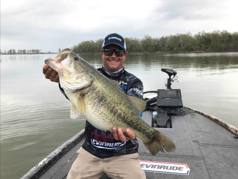 MLF Records and Rallies on Lake Fork: Atkins Breaks Christie’s Record; Neal Rallies in the Third to Sneak into First Place