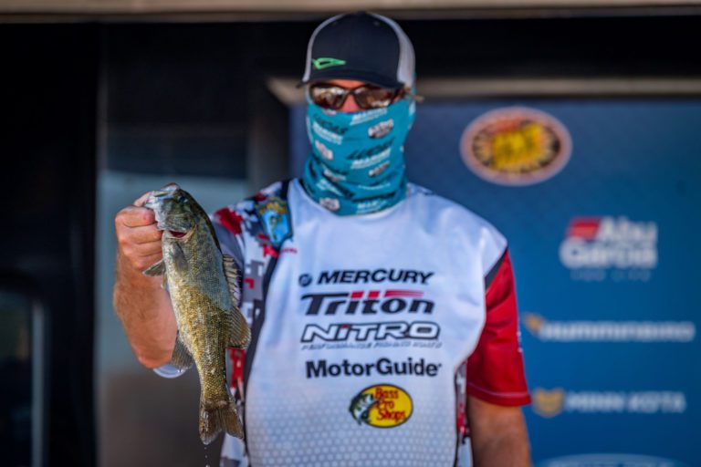 Hicks Maintains Slim Margin At B.A.S.S. Nation Regional On Lake Mead  