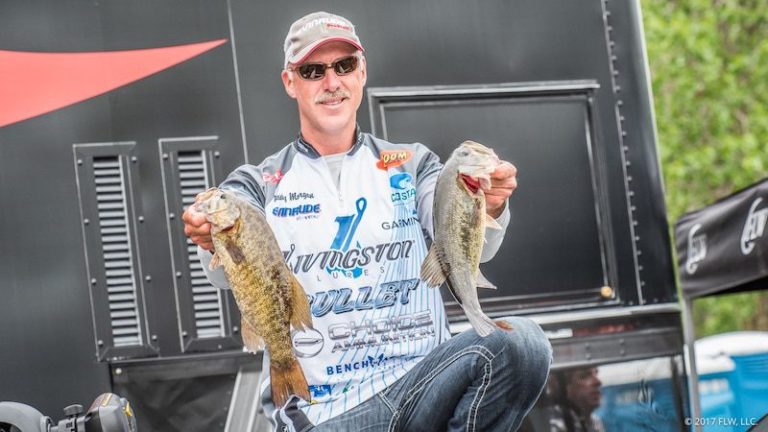 MORGAN GRABS LEAD AFTER DAY TWO OF FLW TOUR ON MISSISSIPPI RIVER PRESENTED BY EVINRUDE
