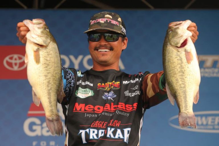 After Bizarre Start, Zaldain Takes Day 1 Lead At Bassmaster Elite Series Event On Cayuga Lake