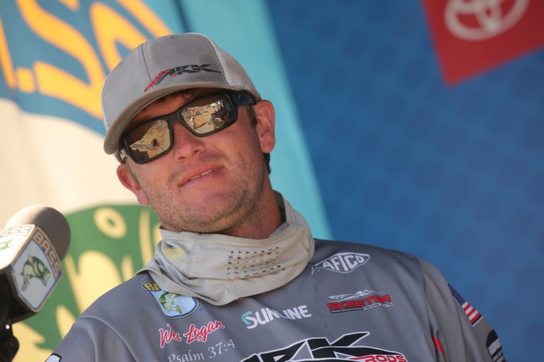 Logan Takes Lead At Semifinal Round Of Bassmaster Elite Series Event On Lake Guntersville