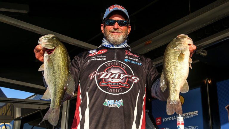 Secondary Pattern Pushes Williams Into Lead At Bassmaster Central Open On Lewisville