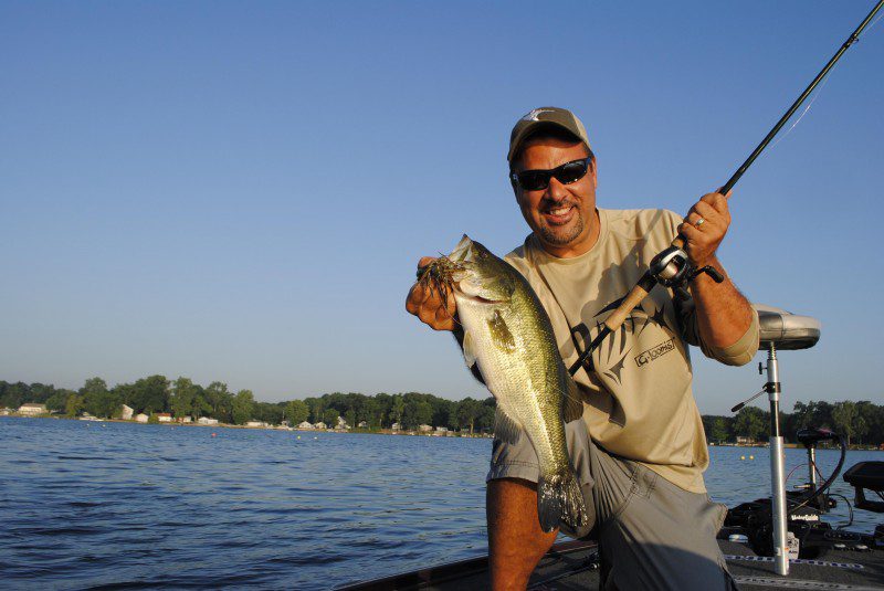 Set the Hook! with Pat Rose – Oct 31, 2015  Guests this week were Zona’s Awesome Fishing Show host Mark Zona, Bassmaster Classic Champion Randy Howell, Bassmaster MC and Facts of Fishing host Dave Mercer, BFL Co Angler Jerry Henegar.