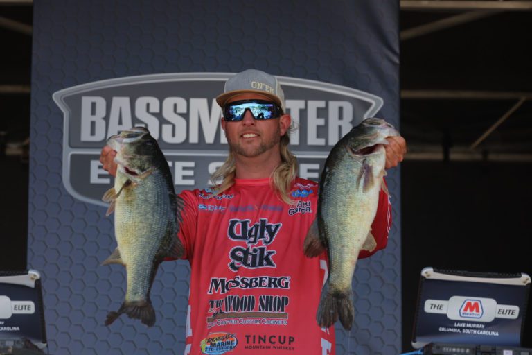 Afternoon rally lifts Robertson to Day 1 lead at Bassmaster Elite on Lake Murray