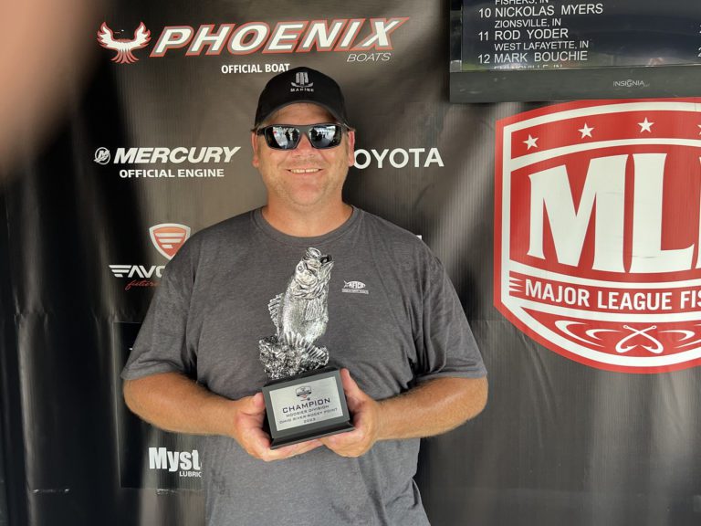 Jasper’s Bateman Turns Rainy Day into Win at Phoenix Bass Fishing League Event on the Ohio River at Rocky Point