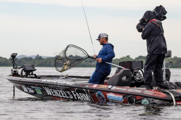 Oconomowoc’s Steve Lopez Vaults to Lead After Rainy Day 2 of MLF Tackle Warehouse Invitational Mercury Stop 6 at the Mississippi River in La Crosse