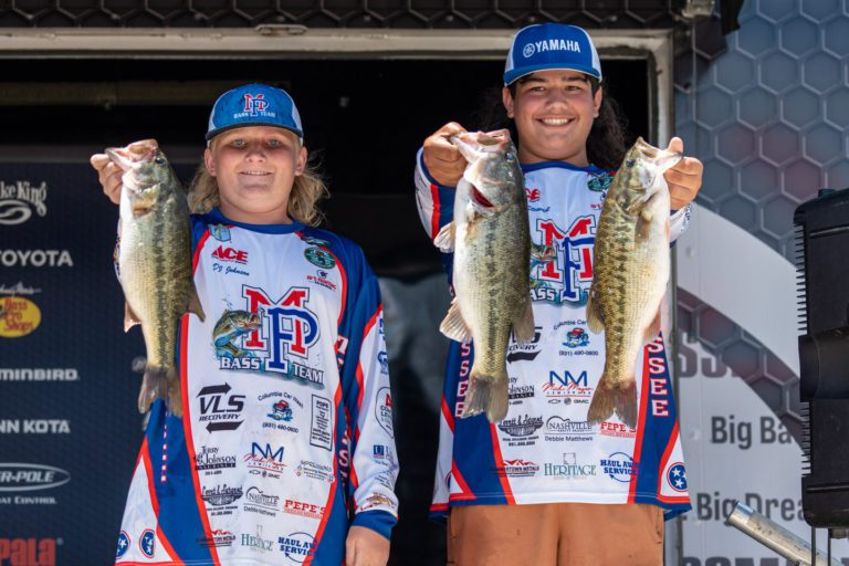Stewart and Johnson take narrow lead in opening round of Bassmaster Junior Championship on Lake Hartwell