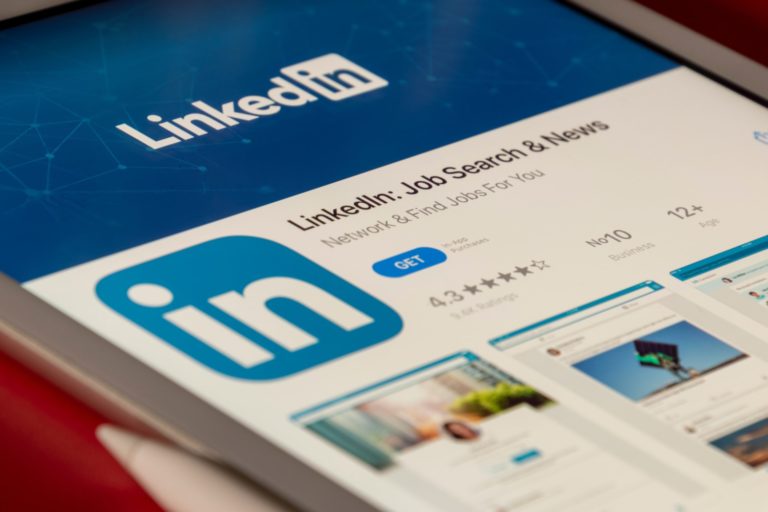 Reeling in Success: The Power of LinkedIn for Anglers & Business Owners!