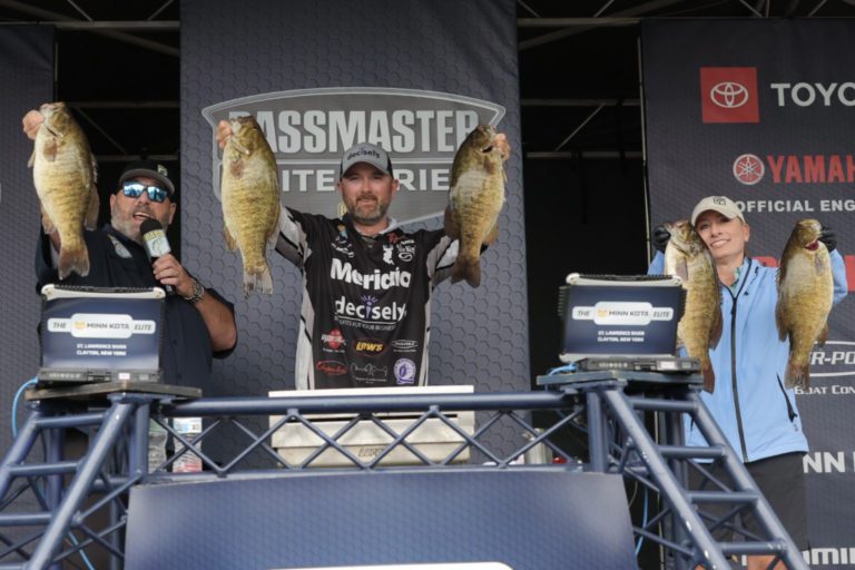 Smith’s record-setting weight leads Day 1 of the Bassmaster Elite Series event at the St. Lawrence River