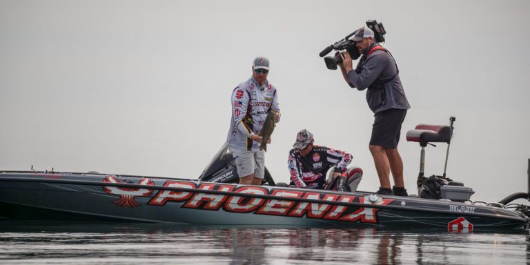 Greg Vinson Jumps to Early Lead at MLF Minn Kota Stage Seven Presented by Suzuki at Saginaw Bay