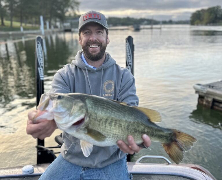 Dexter Andrews Leads Day 1 of The Big Bass Tour on Smith Mountain Lake