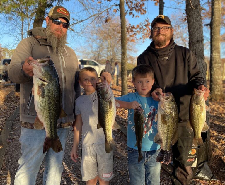 Bryan Harlow & Greg Chesnut Win CATT SML with 19.22lbs