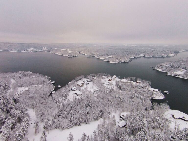 Winter Bass Fishing Wonderlands: Uncovering the Top 5 Lakes for Trophy Catches