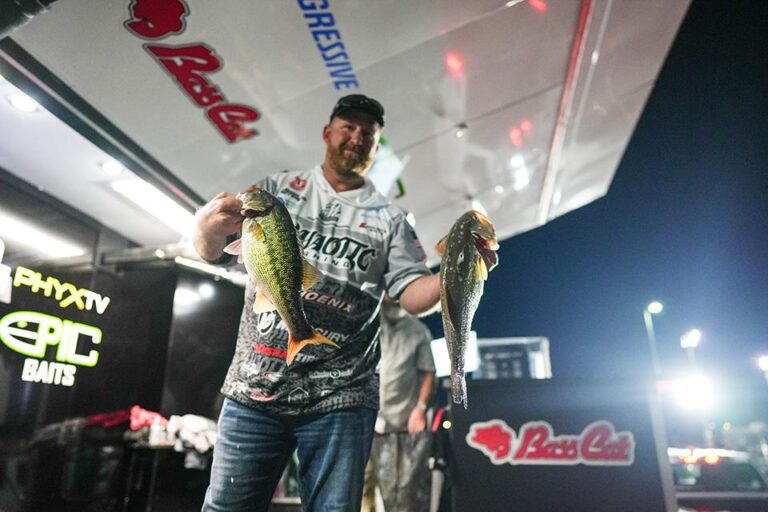 Jason Burroughs Grabs Day One Lead on Logan Martin