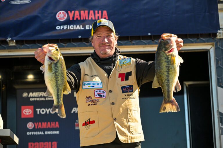 Big kicker lifts Johnson to Day 1 lead at B.A.S.S. Nation Qualifier at Arkansas River