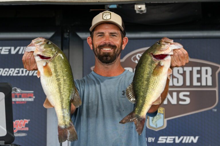 Twin kickers give Faber Day 2 lead in Bassmaster Open at Eufaula