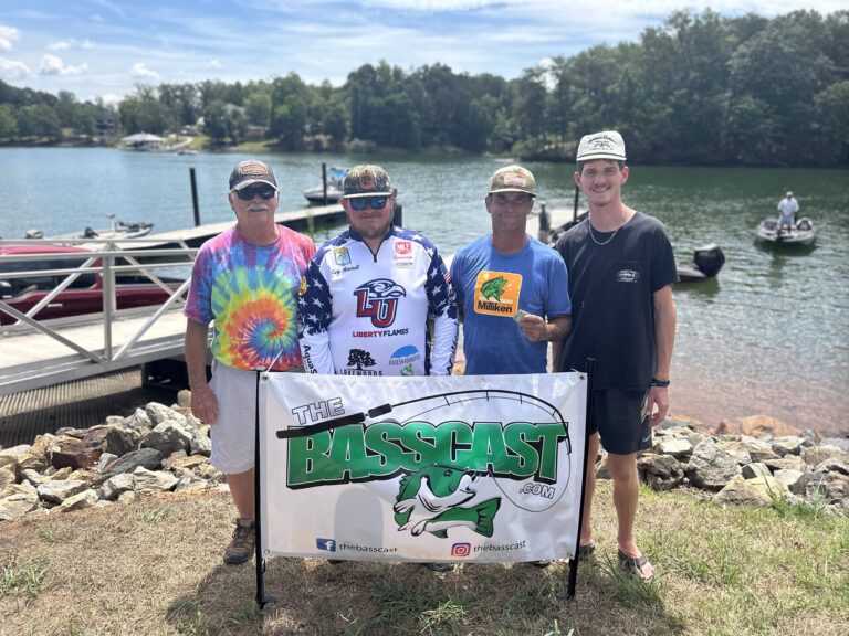 Maurice & Arvie Oakes Win LU Smith Mountain Lake Summer Shootout Stop #1 with 13.5lbs