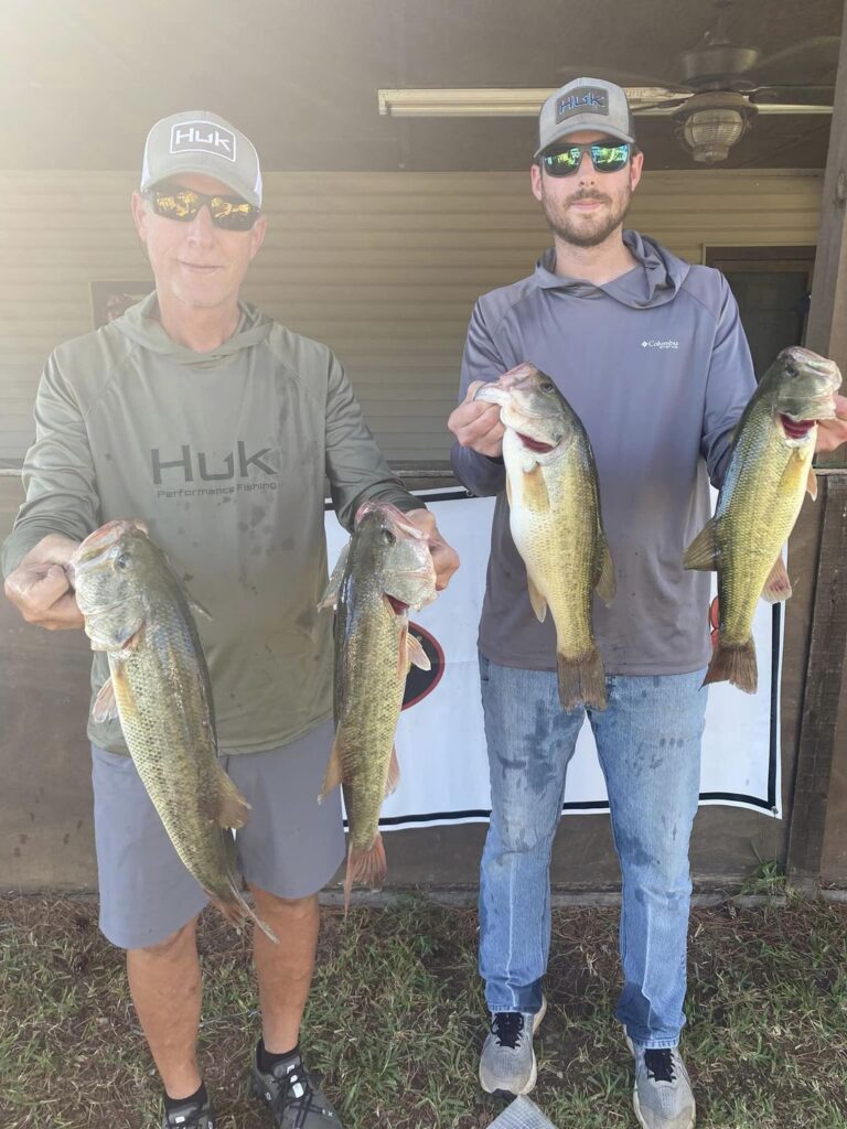 Jeff Norris & Jacob Norris Win CATT Lake Wateree with 5 bass weighing 15.56 lbs!