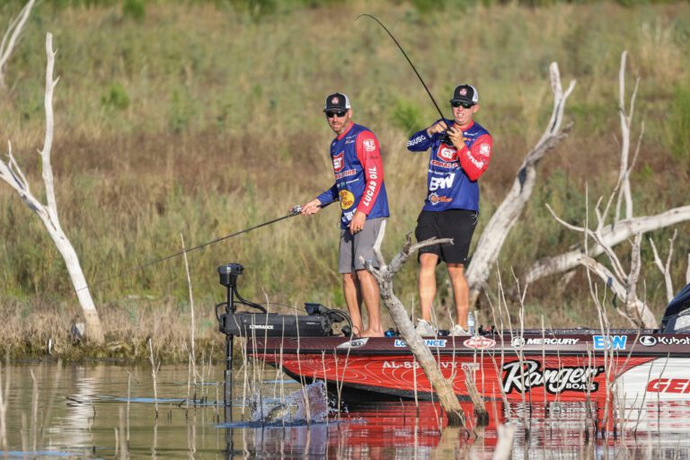 DeFoe/Jones and Clausen/Villa Advance from Match 2 of Elimination Round on O.H. Ivie at General Tire Team Series Folds of Honor Patriot Cup