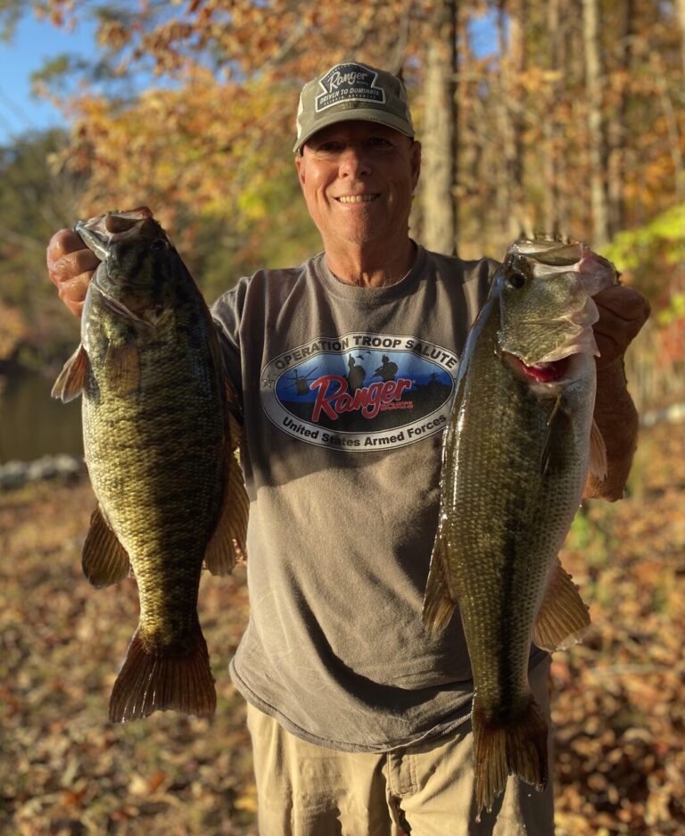 Mike Nichols Wins Fall CATT Smith Mountain Lake with 20.27lbs