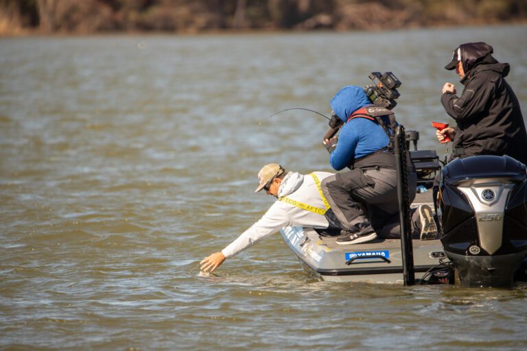 LeBrun Sets the Pace at MLF Bass Pro Tour B&W Trailer Hitches Stage 1 at Lake Conroe