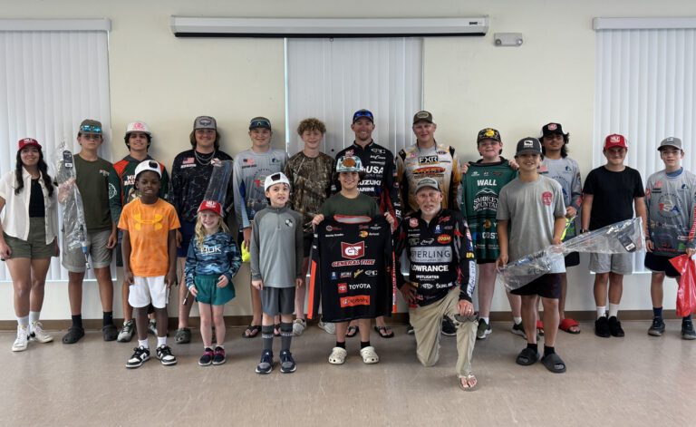 MLF Pros Make a Difference in Leesburg with a Day of Service, Fan Engagement and Youth Outreach