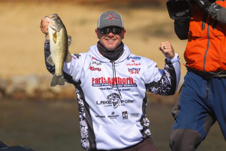 Jeff Sprague Leads Early at MLF Bass Pro Tour PowerStop Brakes Stage 3 at Lake Murray