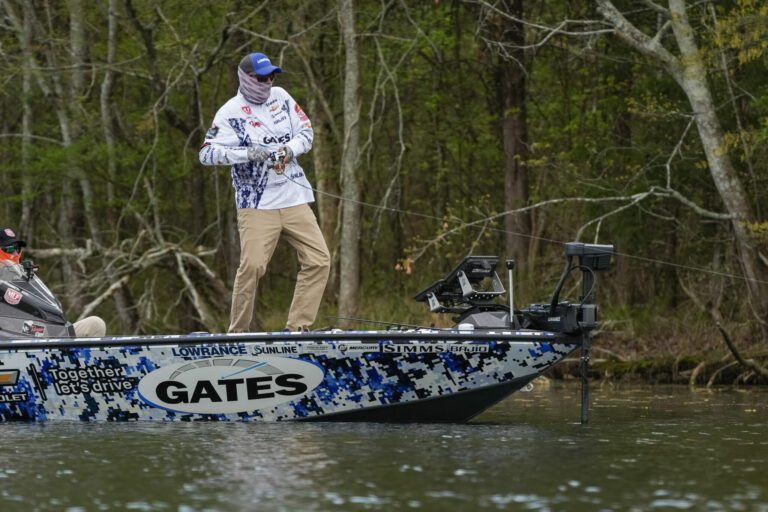 Michigan’s Ron Nelson Paces Knockout Round at Bass Pro Shops REDCREST 2025 at Lake Guntersville