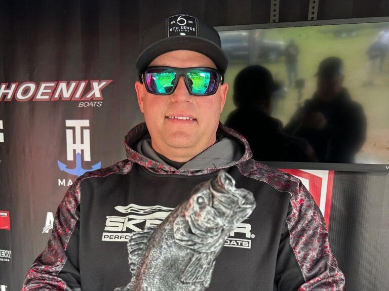 Kernersville’s Garland Gets the Win at Phoenix Bass Fishing League Event at High Rock Lake