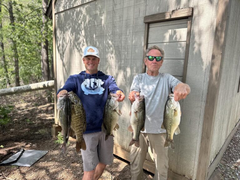 Ryan & Wayne Mace Win Bass Cast Tourney on Smith Mountain Lake with 20.38 lbs