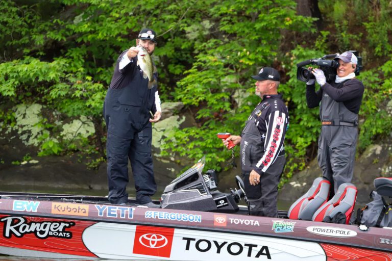 Michael Neal Takes Early Lead in Group A, Lefebre/Roumbanis Split $10K Big Bass Award on Day 1 of Major League Fishing’s B&W Trailer Hitches Heavy Hitters on Smith Mountain Lake
