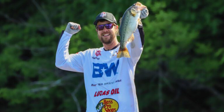 Cole Floyd Paces Field in Group B Qualifying Round, Earns $10K Big Bass Award at Major League Fishing’s B&W Trailer Hitches Heavy Hitters on Smith Mountain Lake