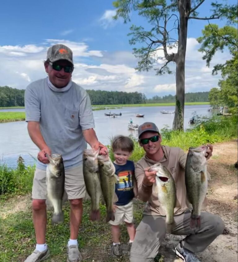 Wayne & Ryan Drewery Win CATT James River with 5 bass weighing 18.26 lbs, good enough for the win and $2,710.00!