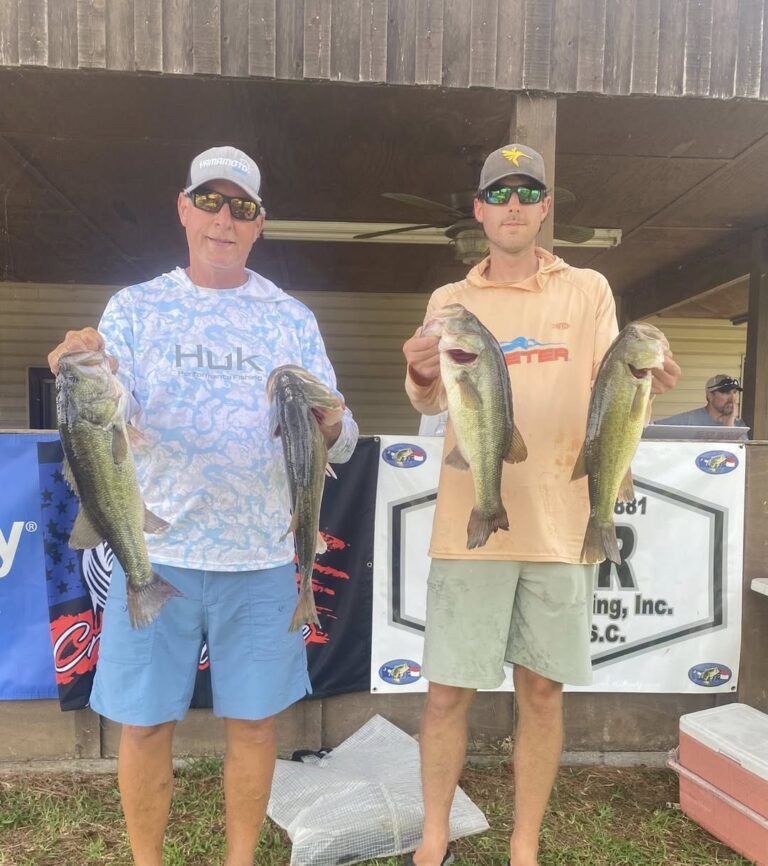 Jeff & Jacob Norris win the last Summer CATT Lake Wateree Qualifier with 5 bass weighing 18.27 lbs!