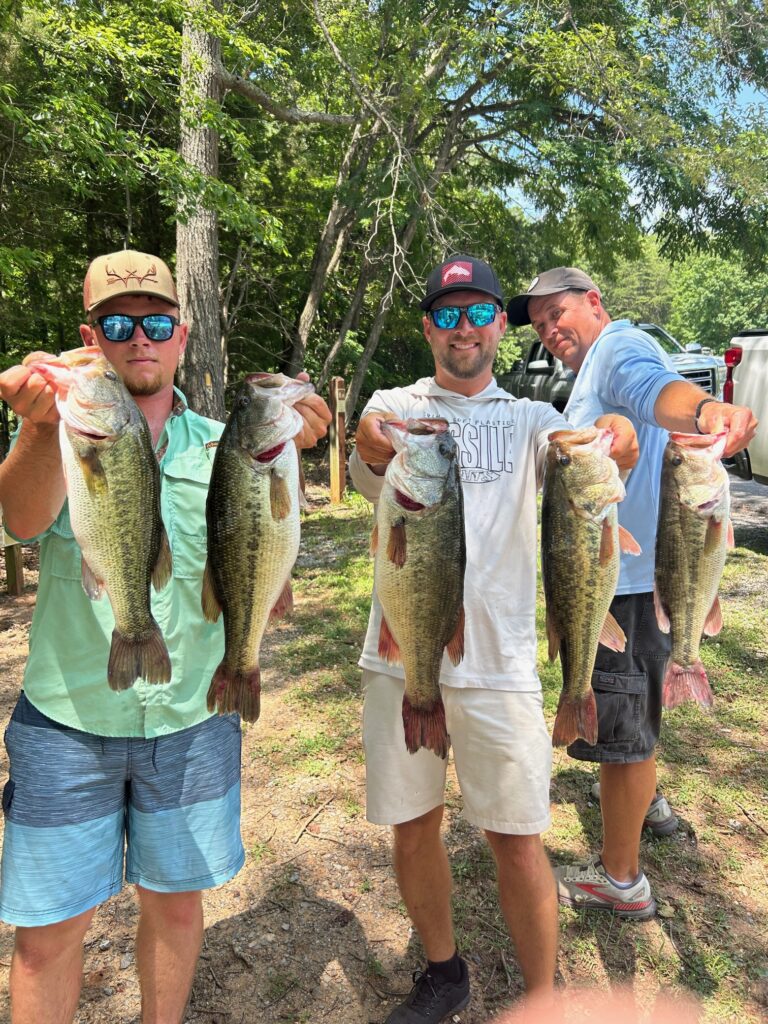 Billy Kohls Wins Smith Mountain Lake Basskings with 22.05 lbs