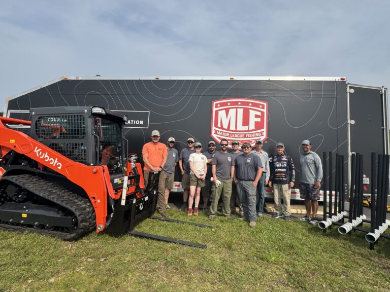 MLF Pros Give Back to Kentucky Lake Community During MLF Bass Pro Tour Lowrance Stage 5 Presented by Mercury