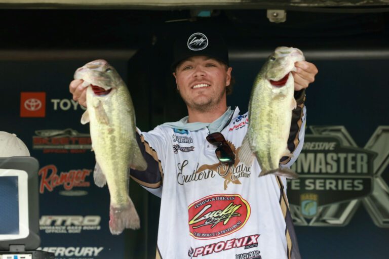 Loberg junk fishes his way to Day 1 lead at Lake Tenkiller