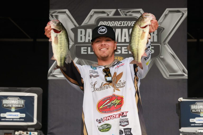 Loberg increases lead on Day 3 at Lake Tenkiller
